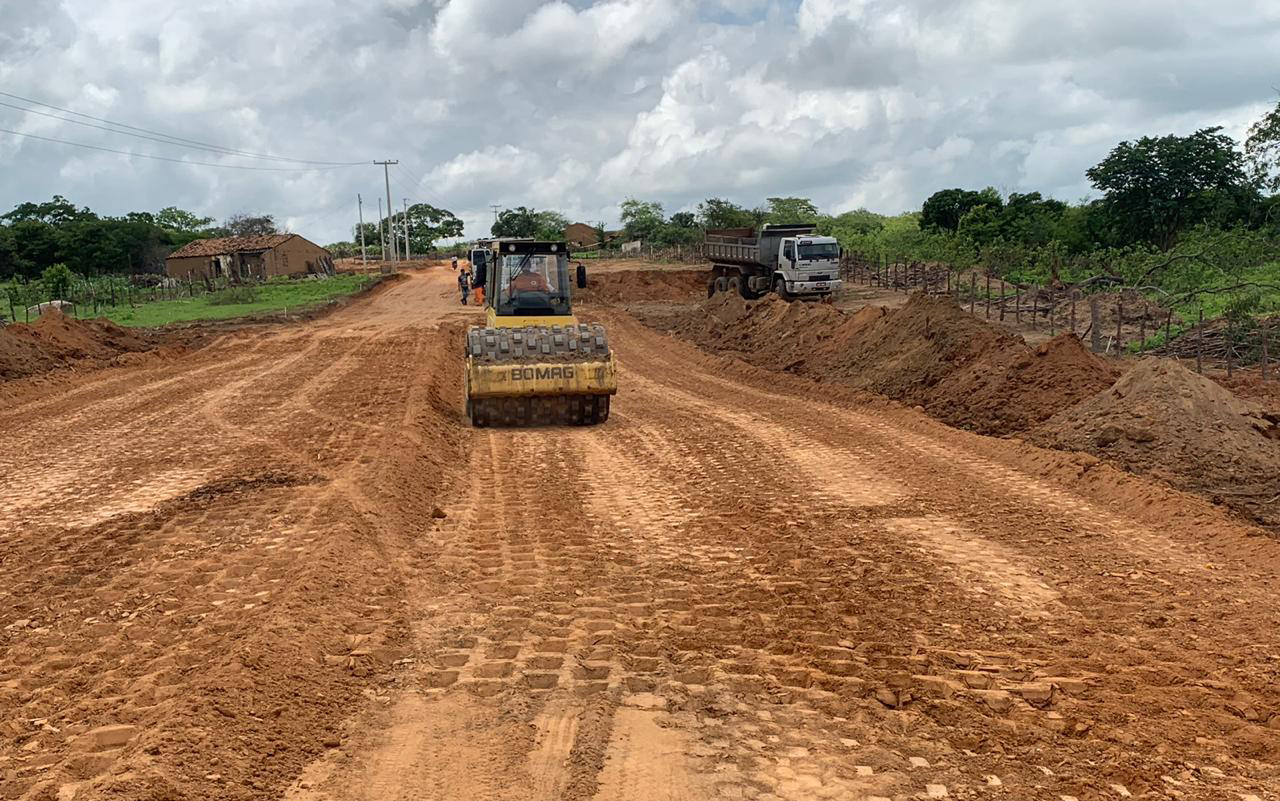DER trabalha na implantação de rodovia entre Quiterianópolis e Parambu