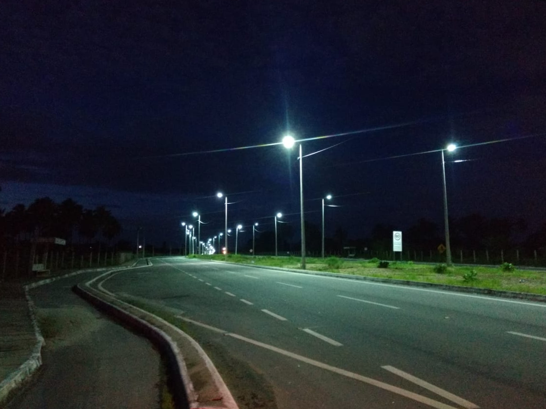 CE-010 – Seinfra entrega iluminação no Eusébio