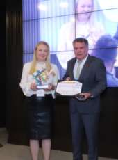 Seinfra recebe prêmio nacional por projeto de energia solar em escolas